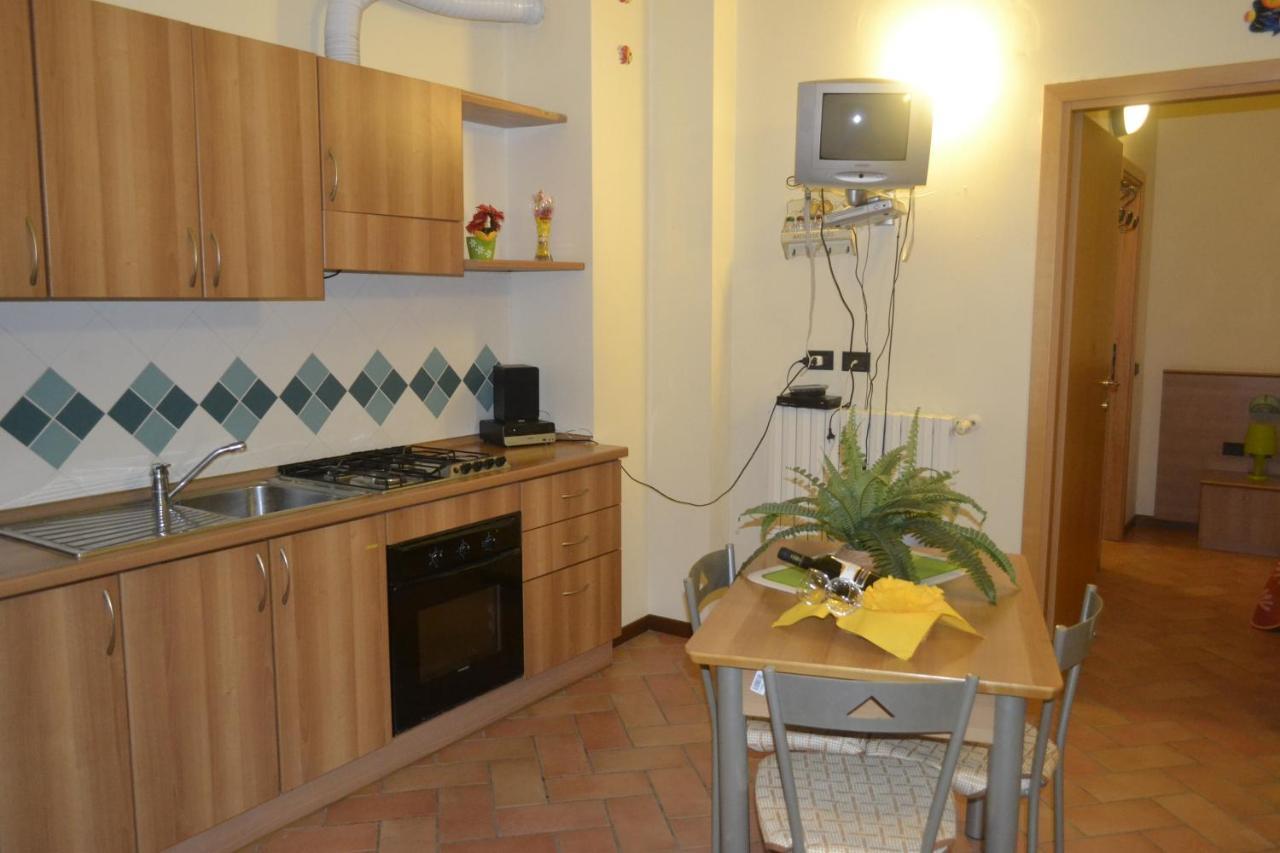 Fattoria Il Poggio Villa San Feliciano Luaran gambar