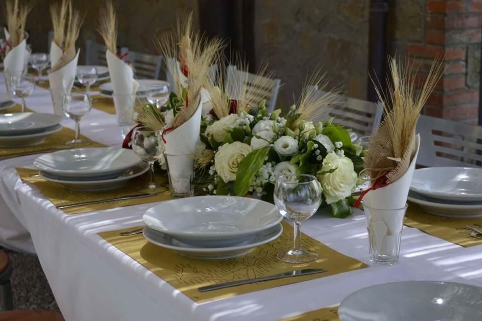 Fattoria Il Poggio Villa San Feliciano Luaran gambar